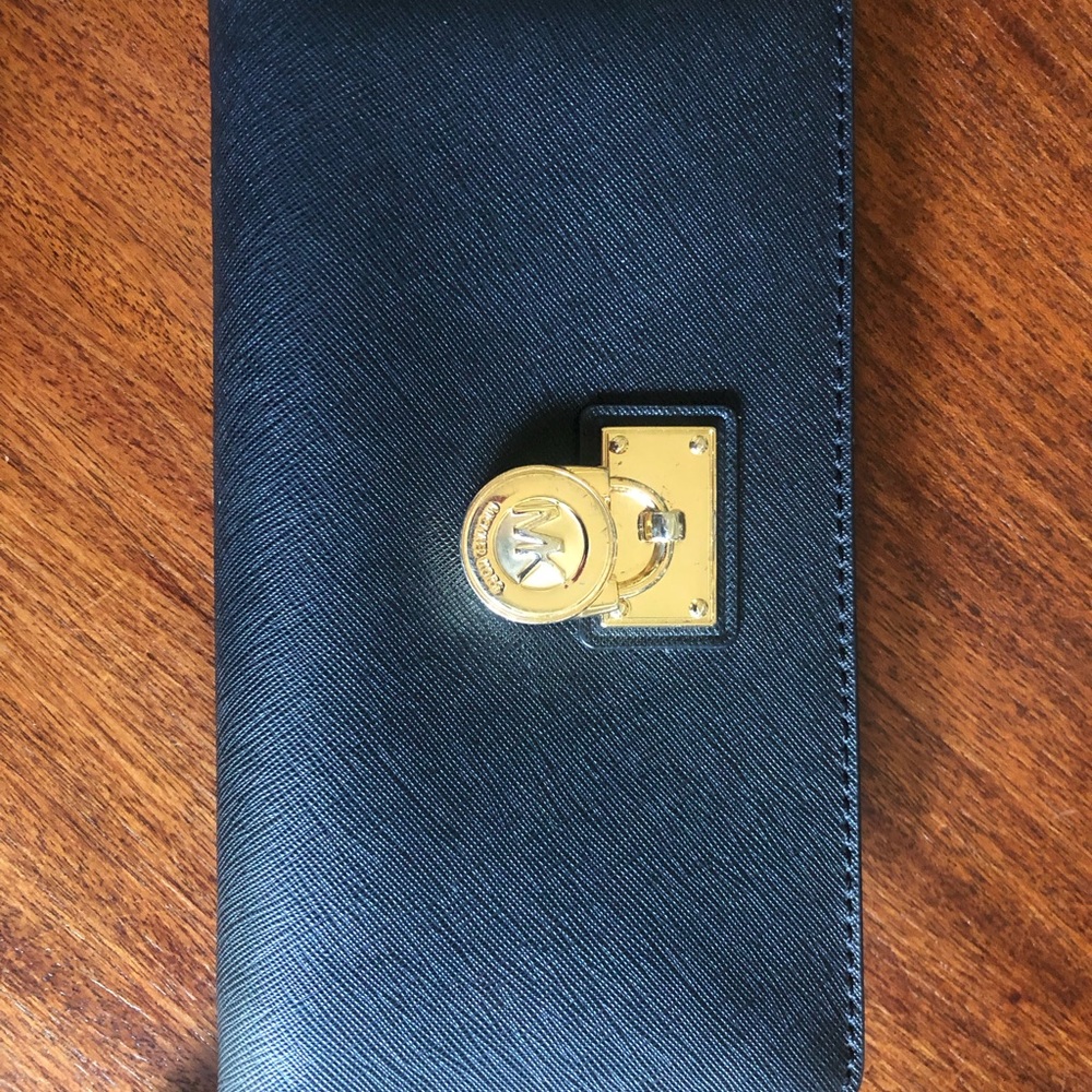 Michael Kors wallet